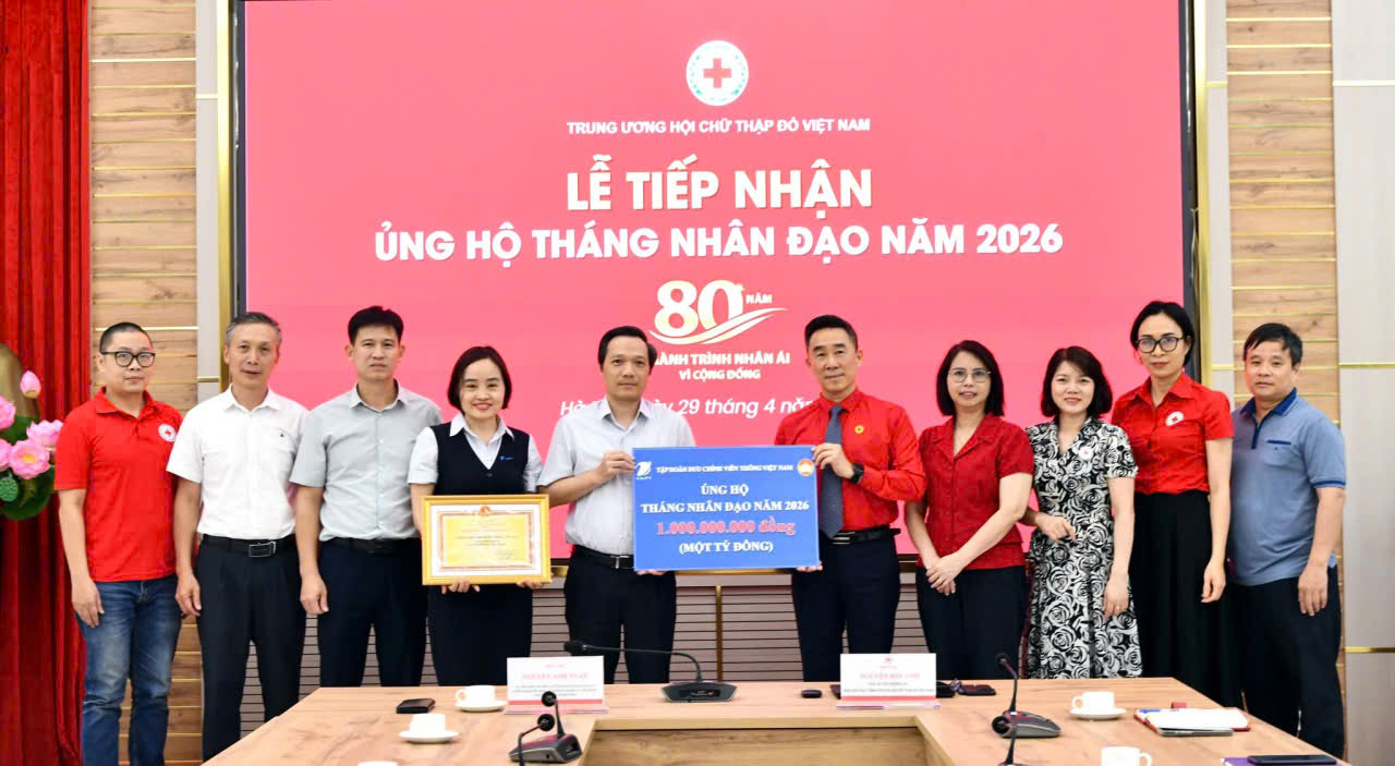 Tập đoàn VNPT trao 1 tỷ đồng ủng hộ Tháng Nhân đạo 2026
